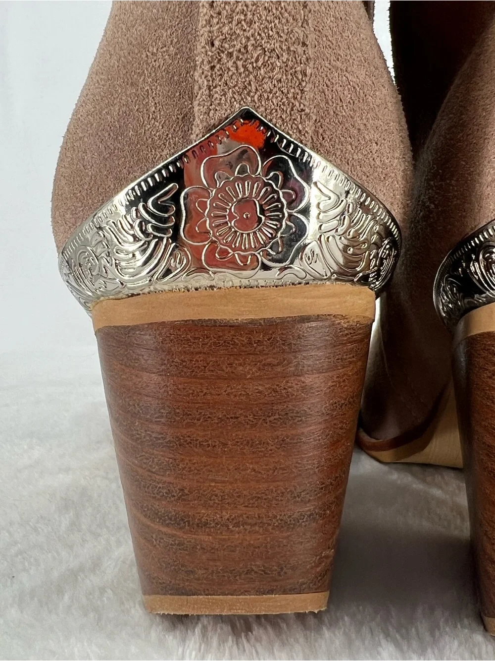 Catherine Malandrino Suede Ankle Booties Western Coastal Cowgirl Silver Tip 8.5